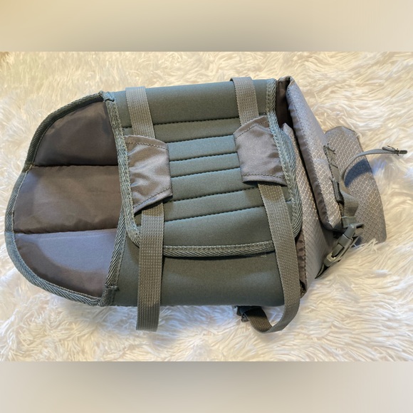 Shark Dog Life Jacket - Picture 5 of 7